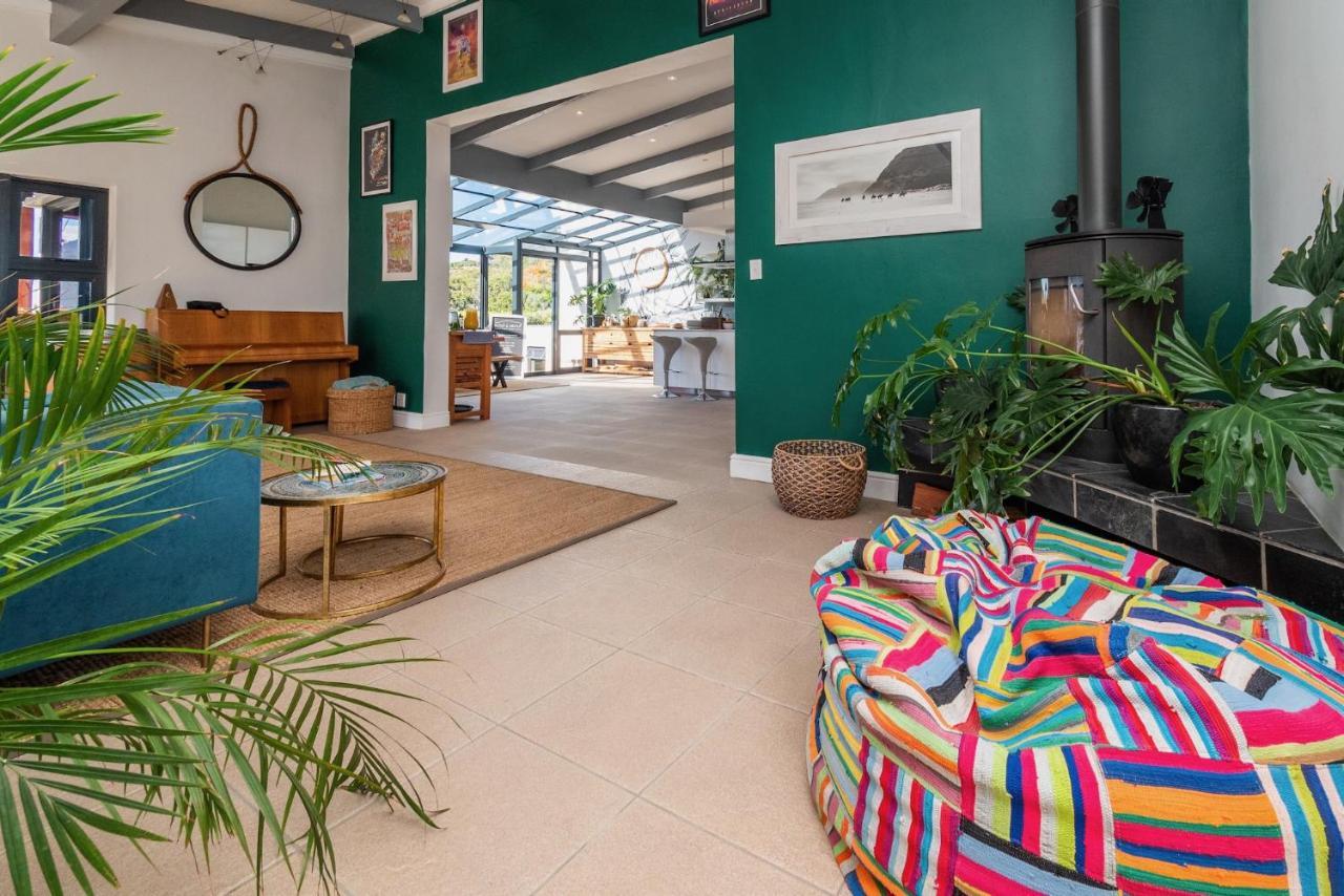 Hout & About Guest House Houtbaai Buitenkant foto