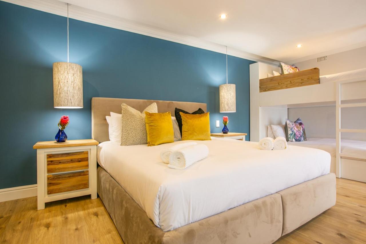Hout & About Guest House Houtbaai Buitenkant foto