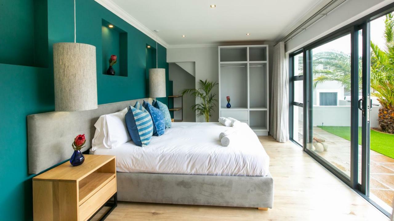 Hout & About Guest House Houtbaai Buitenkant foto