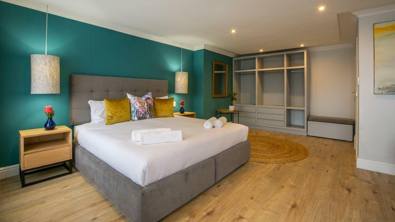 Hout & About Guest House Houtbaai Buitenkant foto