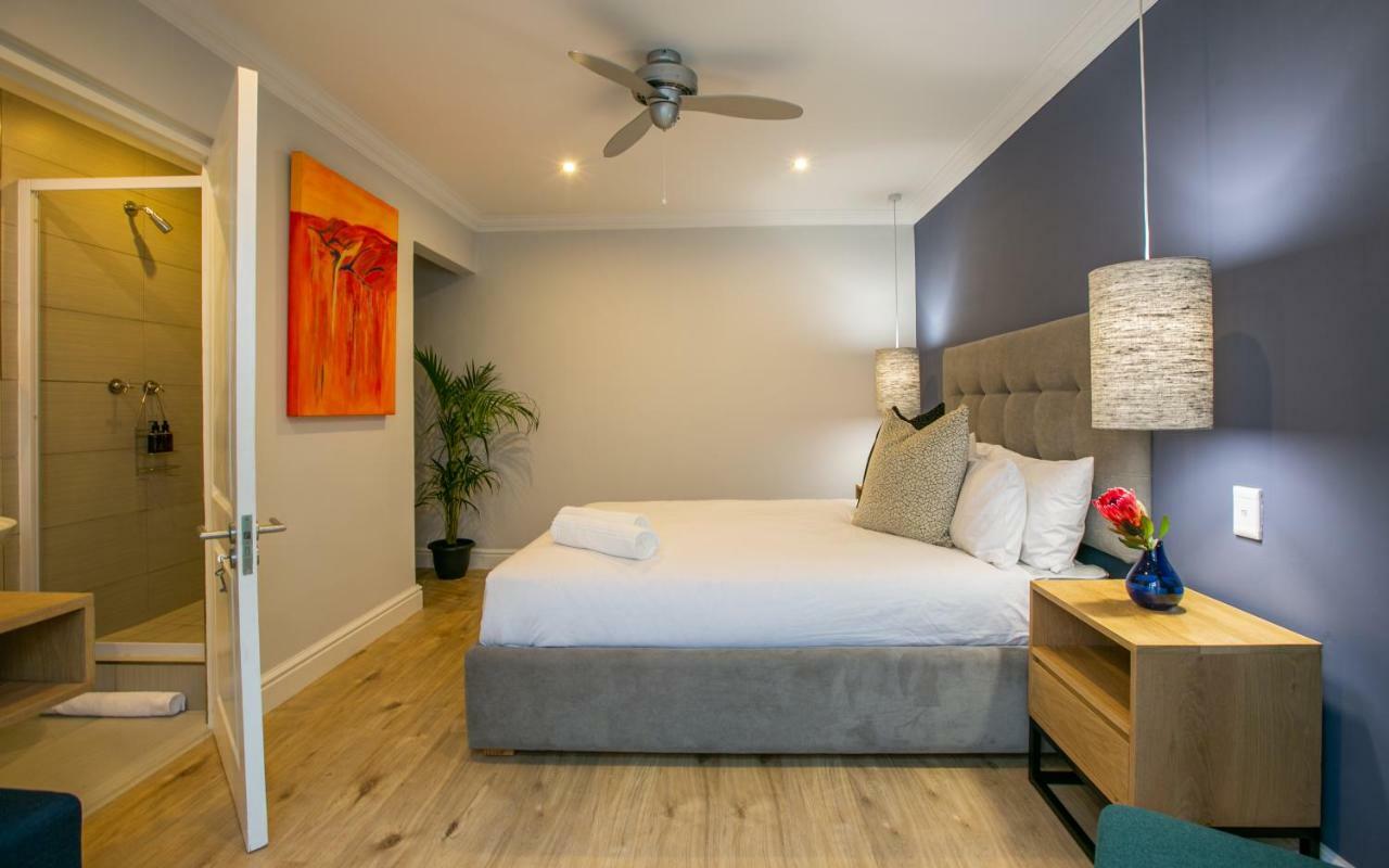 Hout & About Guest House Houtbaai Buitenkant foto